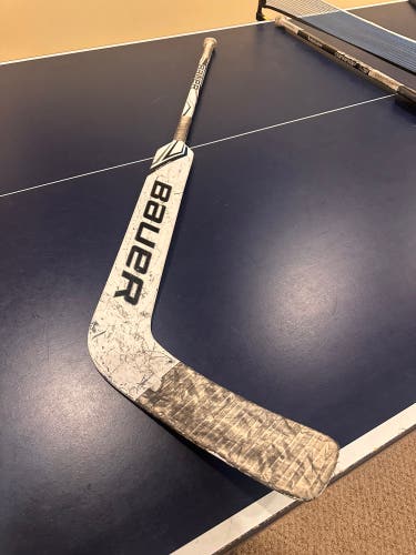 Junior Bauer gsx Full Right Goalie Stick 22" Paddle (Used)