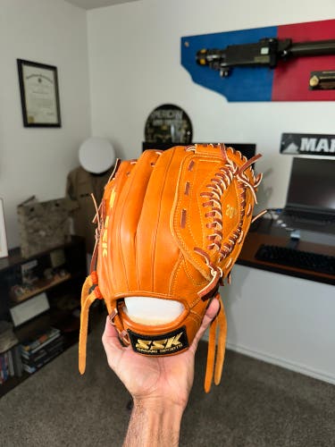 SSK Dimple II RH Pitcher's Baseball Glove 12" (Used)