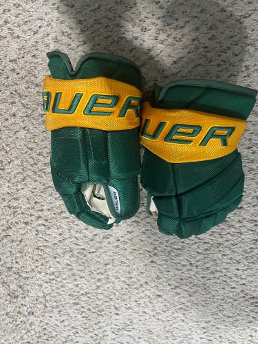 Bauer Vapor Pro Team Gloves 14" Pro Stock (Used)