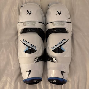 SR. 15” Bauer Vapor FlyLite Shin Pads *Used 3 Times*