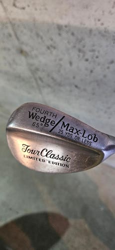 Men's Tour Classic Right Handed Wedge Regular Flex 65 Degree Steel Shaft (Used)