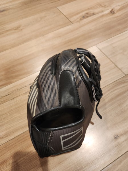 2023 Rawlings RH Infield REV1X Baseball Glove 11.5" (Used)