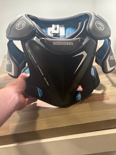 Small Youth Maverik Charger Shoulder Pads
