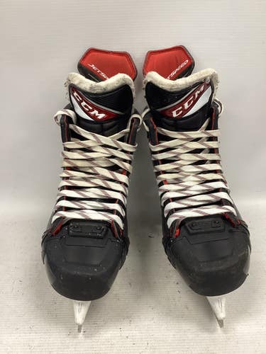Used CCM JETSPEED FT4 Intermediate Hockey Skate Intermediate 5.5 11851-S000037173