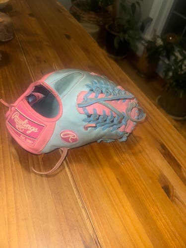 2023 Rawlings Heart of the Hide RH Infield Baseball Glove 11.5" (Used)