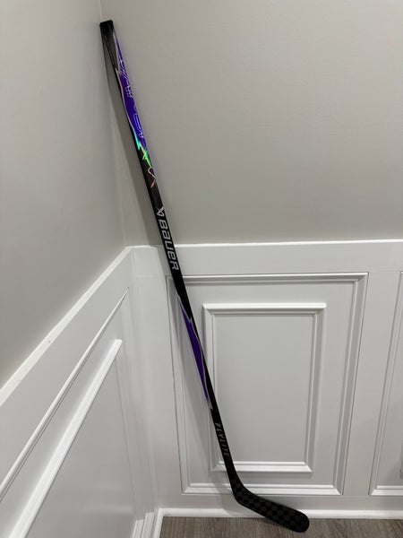 Senior Bauer Vapor FlyLite Left Handed Hockey Stick P92 (New) 70 flex purple