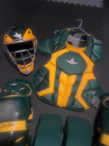All Star System 7 Axis Catcher's Set (Used)