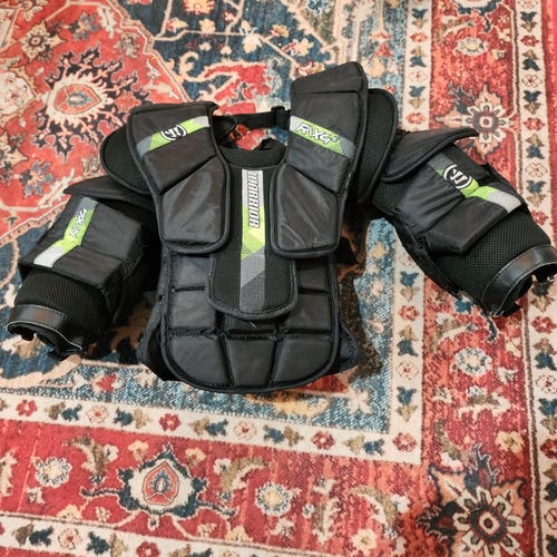 Large/Extra Large Warrior RITUAL X4 E Goalie Chest Protector