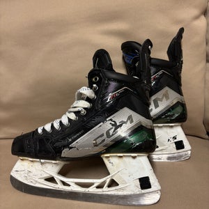 2023 CCM JetSpeed FT6 Pro Custom Hockey Skates Narrow Width Pro Stock 8.25 (Used) 2 sets of steel