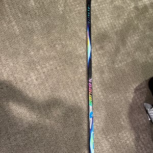 Junior Bauer Vapor FlyLite Left Hand Hockey Stick P28  (Used)