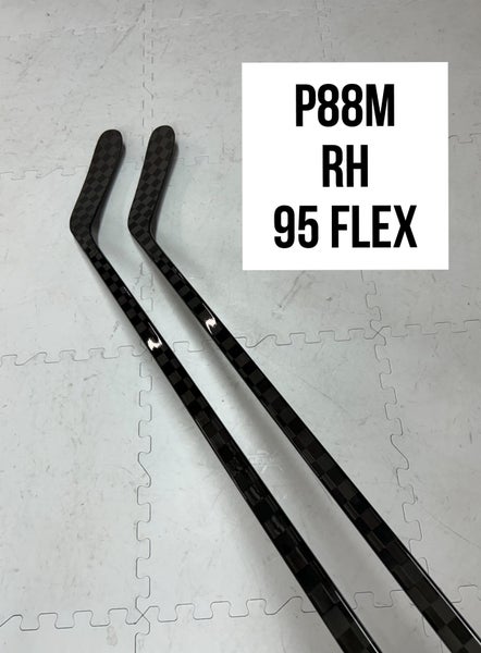 Senior(2x)Right P88M 95 Flex ProBlackStock™ Unbranded Blackouts Pro Stock Nexus Hockey Sticks