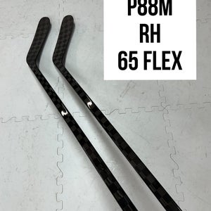 Senior(2x)Right P88M 65 Flex ProBlackStock™ Unbranded Blackouts Pro Stock Hockey Sticks