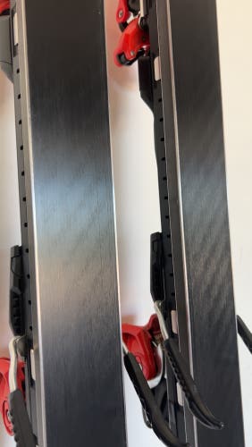 Unisex 2024 Atomic Redster SG 192 cm Racing Skis With Bindings Max Din 16 (Used)
