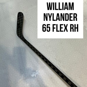 Senior(1x)Right Willy Nylander 65 Flex ProBlackStock™ Toe Pattern Unbranded Pro Stock Hockey Stick