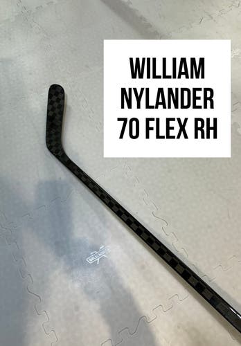 Senior(1x)Right Willy Nylander 70 Flex ProBlackStock™ Toe Pattern Unbranded Pro Stock Hockey Stick