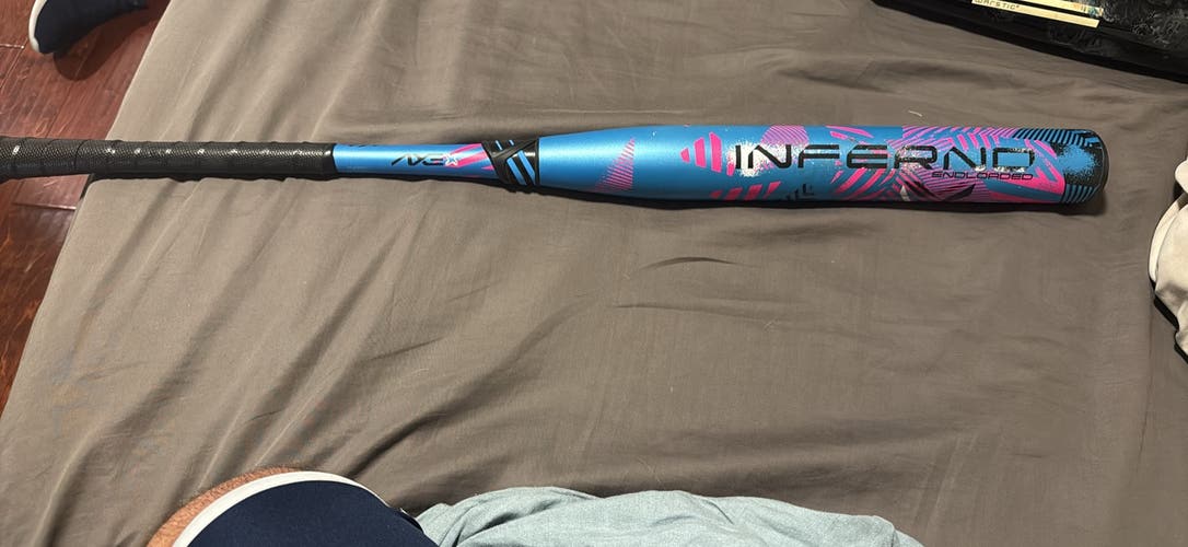 AXE Inferno Composite Bat 27 oz (New)