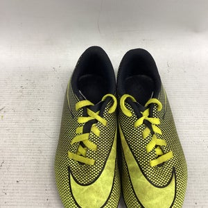 Used Nike Soccer Cleats Black And Neon Green Youth 11.0 11851-S000037142