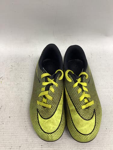 Used Nike Soccer Cleats Black And Neon Green Youth 11.0 11851-S000037142