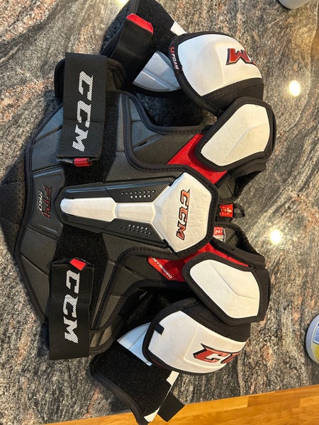 Large Junior CCM JetSpeed FT4 Pro Shoulder Pads (Used)