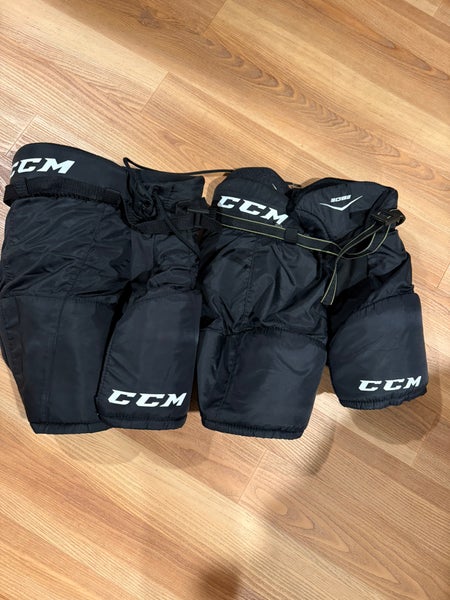 2 pack Men's Yth Large and medium CCM hockey pants