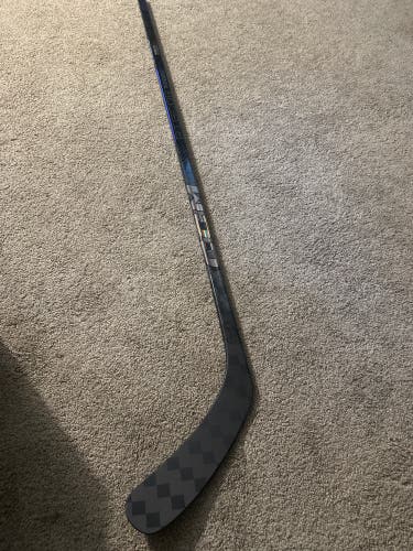 Junior CCM RibCor Trigger 9 Pro 50 flex Right Handed Hockey Stick P29 (New)