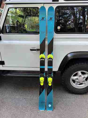 Men's 2023 All Mountain 184 cm Stockli Stormrider SR 95 Skis With Bindings (Used)