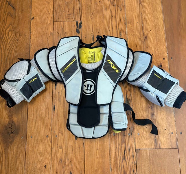 Warrior Ritual X3E Goalie Chest Protector Jr Large/Extra Large