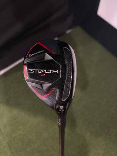 Men's TaylorMade Stealth Right Handed Hybrid Stiff Flex 5H (Used)