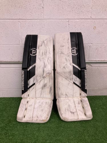 White 26" Junior Warrior Ritual G5 Goalie Leg Pads (Used)