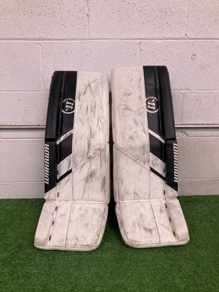 White 26" Junior Warrior Ritual G5 Goalie Leg Pads (Used)