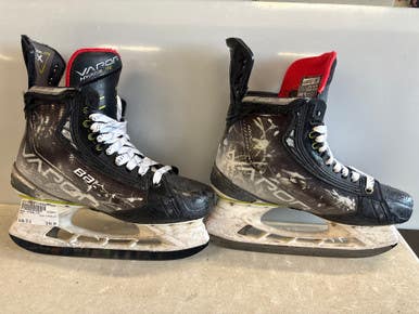 Used Bauer HYPERLITE Intermediate Hockey Skate Intermediate 5.0 11858-S000078953