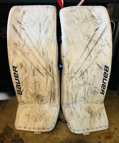 XS Bauer Hyperlite Goalie Leg Pads (Used)