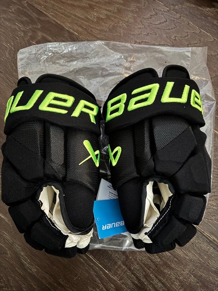 Bauer Vapor Hyperlite Gloves 14" Pro Stock (New) Dallas Blackout Set 2 OBO