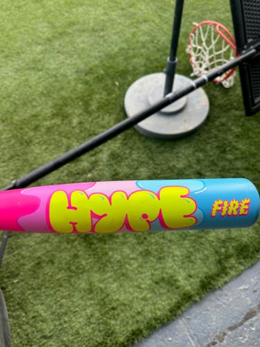 2025 Easton Hype Fire Composite USSSA Certified Bat (-10) 20 oz 30" (Never Used in a Game)