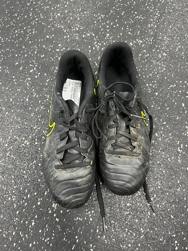 Used Nike Soccer Cleats Black Junior 03.5 11849-S000031233