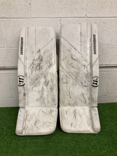 White 28" Junior Warrior Ritual g6 Goalie Leg Pads (Used)