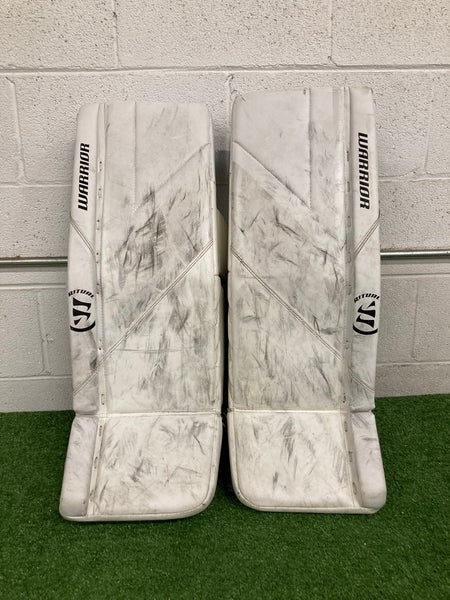 White 28" Junior Warrior Ritual g6 Goalie Leg Pads (Used)