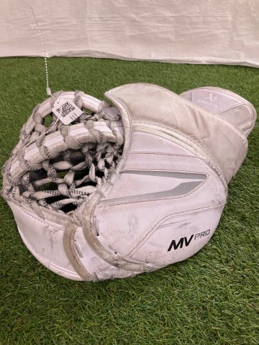 White Senior Bauer MV Pro Goalie Gloves & Blockers Regular (Used)