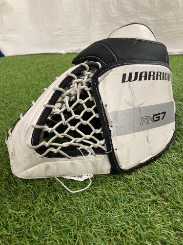 White Youth Warrior Ritual G7 Goalie Gloves & Blockers Regular (Used)