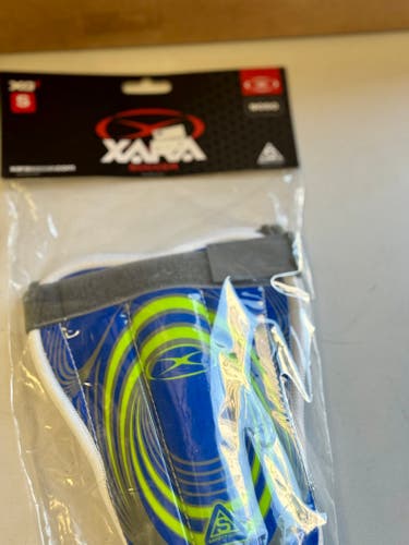 Unisex Youth Small Xara Shin Guards Royal/Green (New)