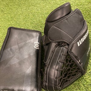 Black Junior Warrior Ritual G7 Goalie Gloves & Blockers Regular (Used)