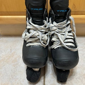 True 2 Piece Hockey Goalie Skates 9 (Used)