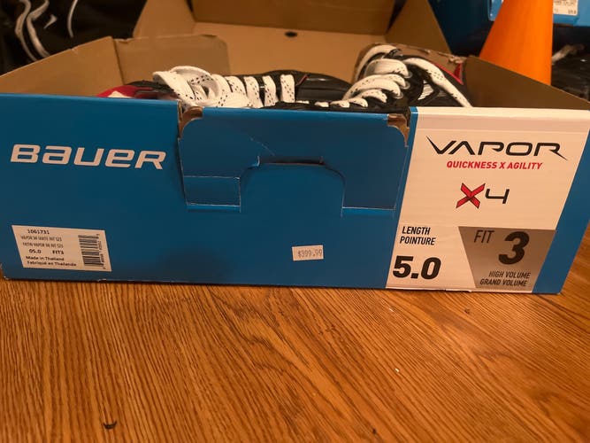 Bauer Vapor X4 Hockey Skates Regular Width Pro Stock Size 5 (New)
