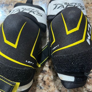 Youth Small CCM Elbow Pads (Used)