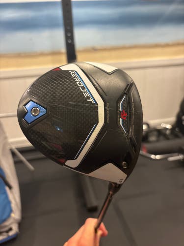 Men's Cobra AeroJet Right Handed Driver Stiff Flex 9 Loft (Used)
