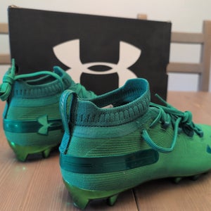Men's Size M 9.0 (W 10.0) Under Armour Mid Top Molded Cleats (New)