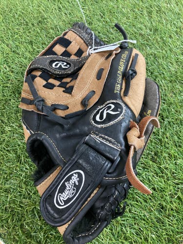 Brown Rawlings Playmaker Series RH Pitcher's Baseball Glove 12.5" (Used)