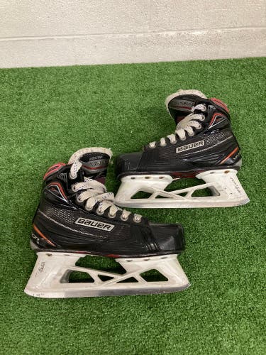 Junior Bauer X900 Hockey Goalie Skates Regular Width Size 2 (Used)