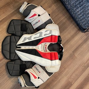 Medium CCM Eflex 5 pro Goalie Chest Protector (Used)