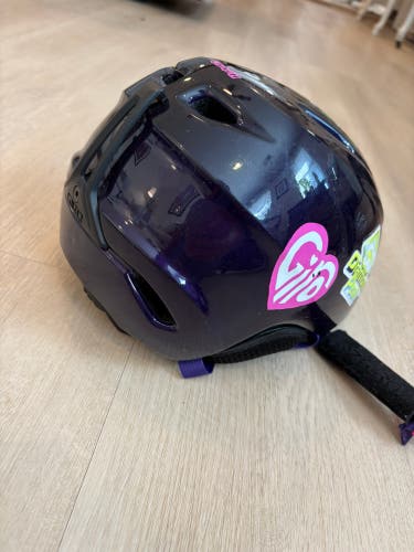 Extra Small / Small Giro Helmet (Used)